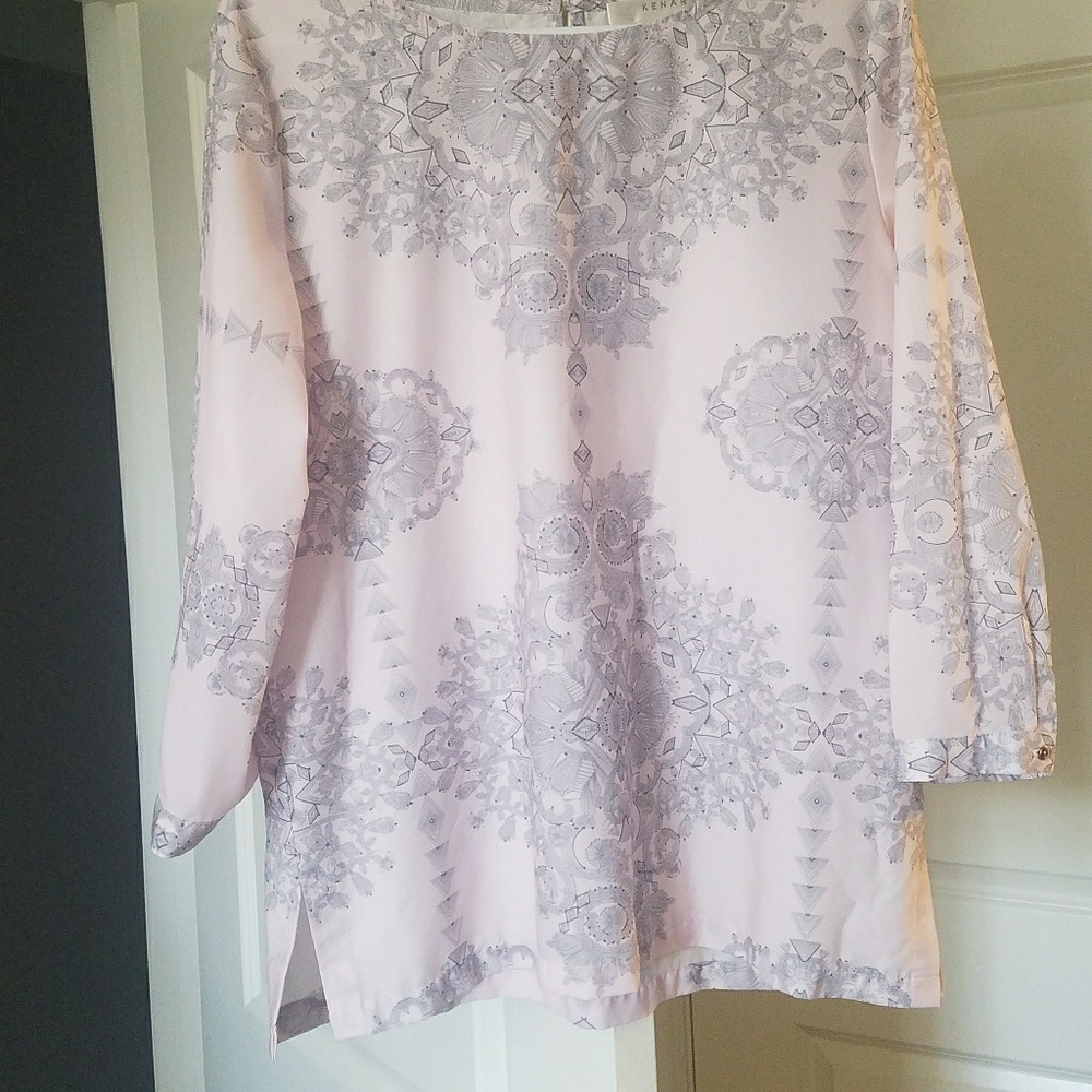 Blouse - Picture 2 of 3